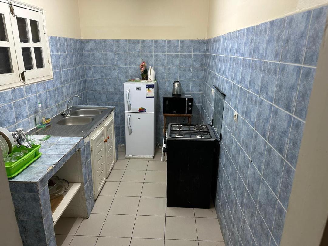 Iris Room Либревиль Экстерьер фото