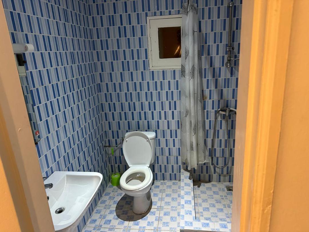 Iris Room Либревиль Экстерьер фото